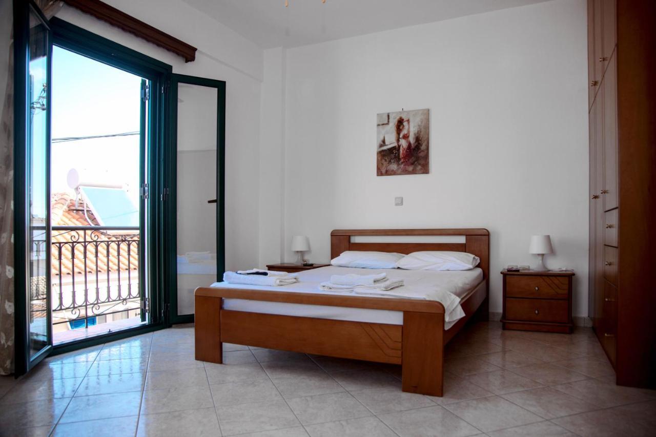 Maxis Apartment 2 Koroni  Luaran gambar
